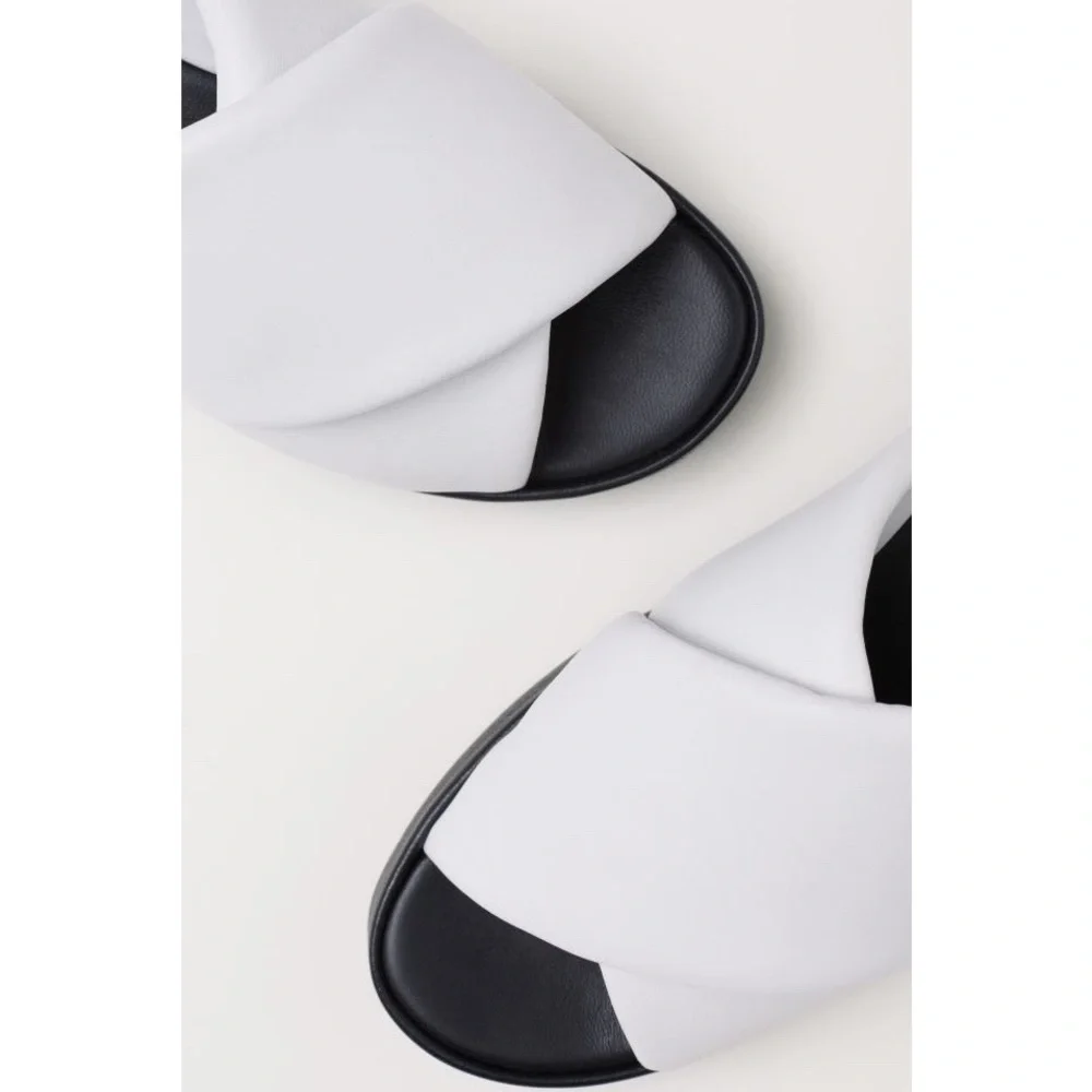 H&M Premium Quality Padded Leather Sandals in White | Size 7